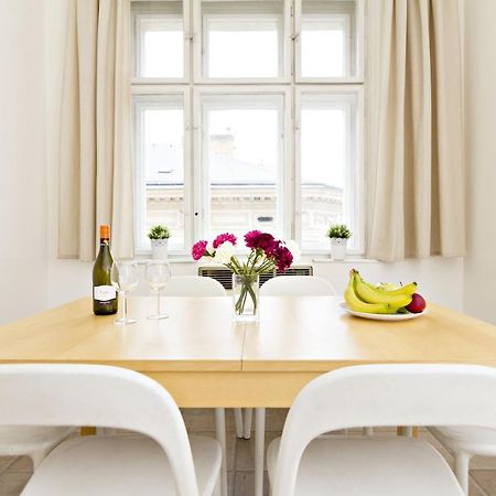 פראג Apartments With 2 Bathrooms- 5 Minutes From Old Town - 102 M2 מראה חיצוני תמונה