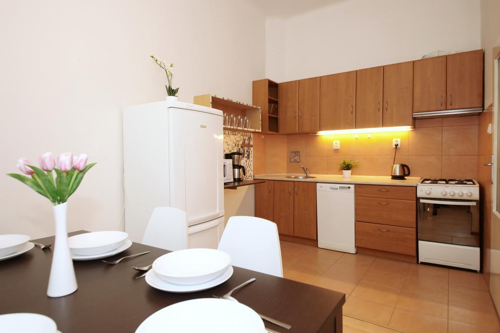 פראג Apartments With 2 Bathrooms- 5 Minutes From Old Town - 102 M2 מראה חיצוני תמונה