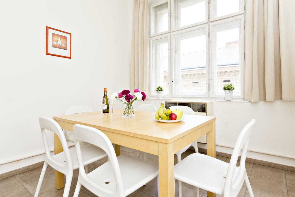 פראג Apartments With 2 Bathrooms- 5 Minutes From Old Town - 102 M2 מראה חיצוני תמונה