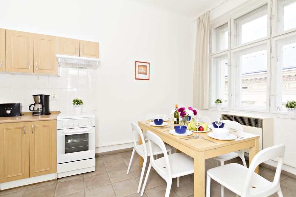 פראג Apartments With 2 Bathrooms- 5 Minutes From Old Town - 102 M2 מראה חיצוני תמונה