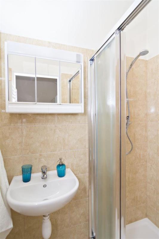 פראג Apartments With 2 Bathrooms- 5 Minutes From Old Town - 102 M2 מראה חיצוני תמונה