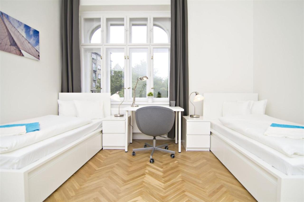 פראג Apartments With 2 Bathrooms- 5 Minutes From Old Town - 102 M2 מראה חיצוני תמונה
