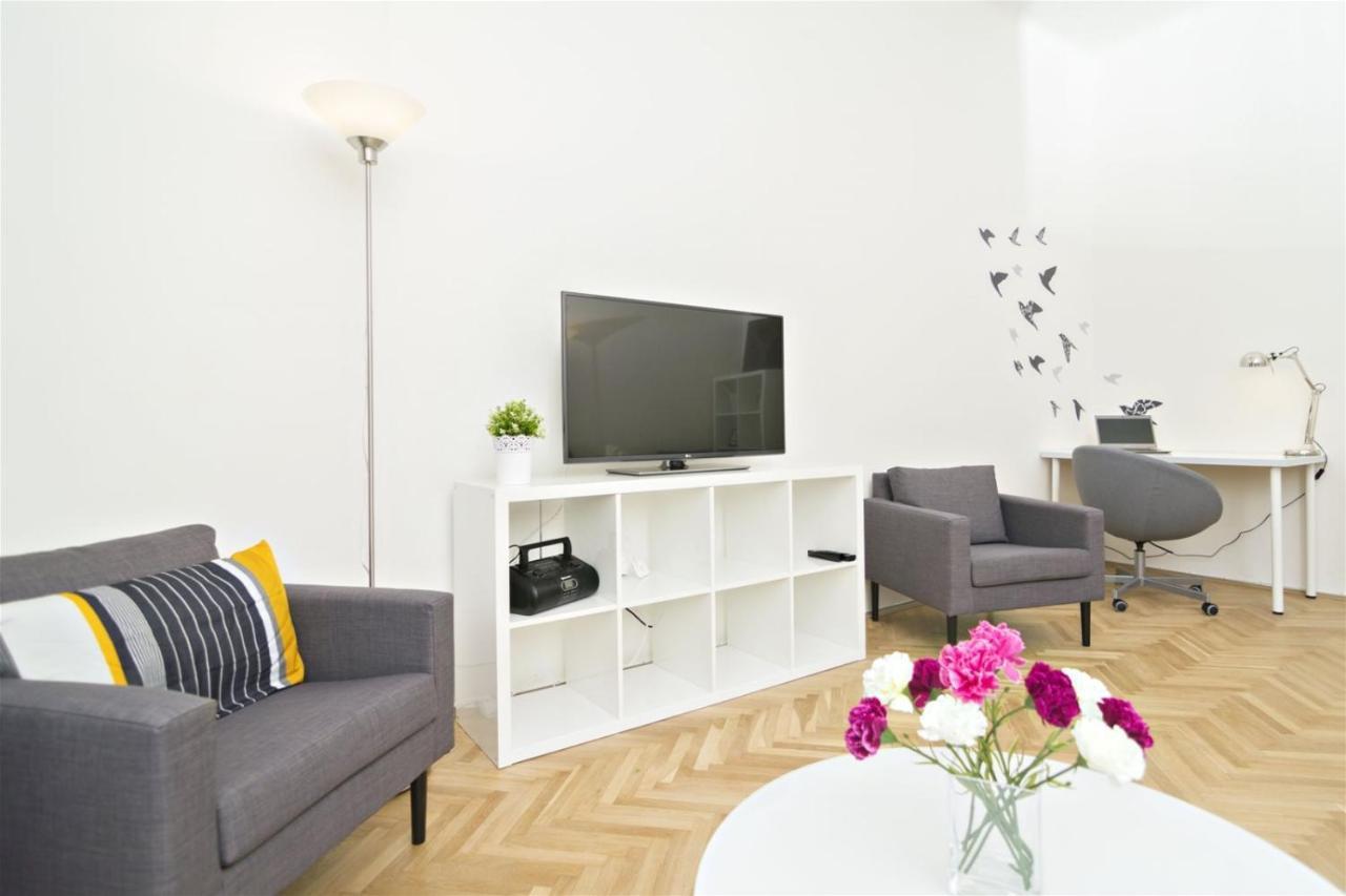 פראג Apartments With 2 Bathrooms- 5 Minutes From Old Town - 102 M2 מראה חיצוני תמונה