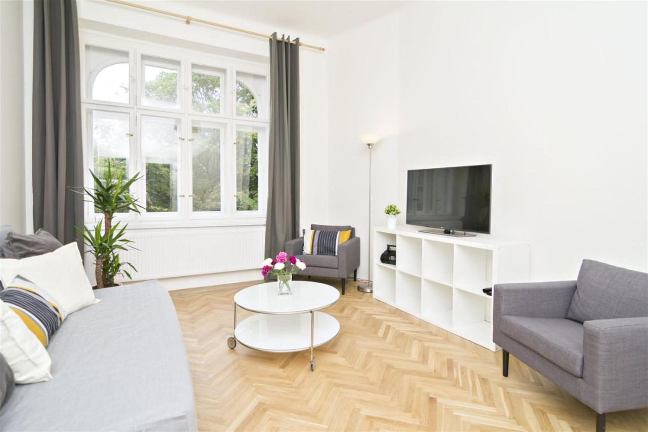 פראג Apartments With 2 Bathrooms- 5 Minutes From Old Town - 102 M2 מראה חיצוני תמונה